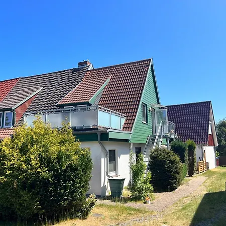 Kuestenkoje Orange Mit Terrasse In * Prerow